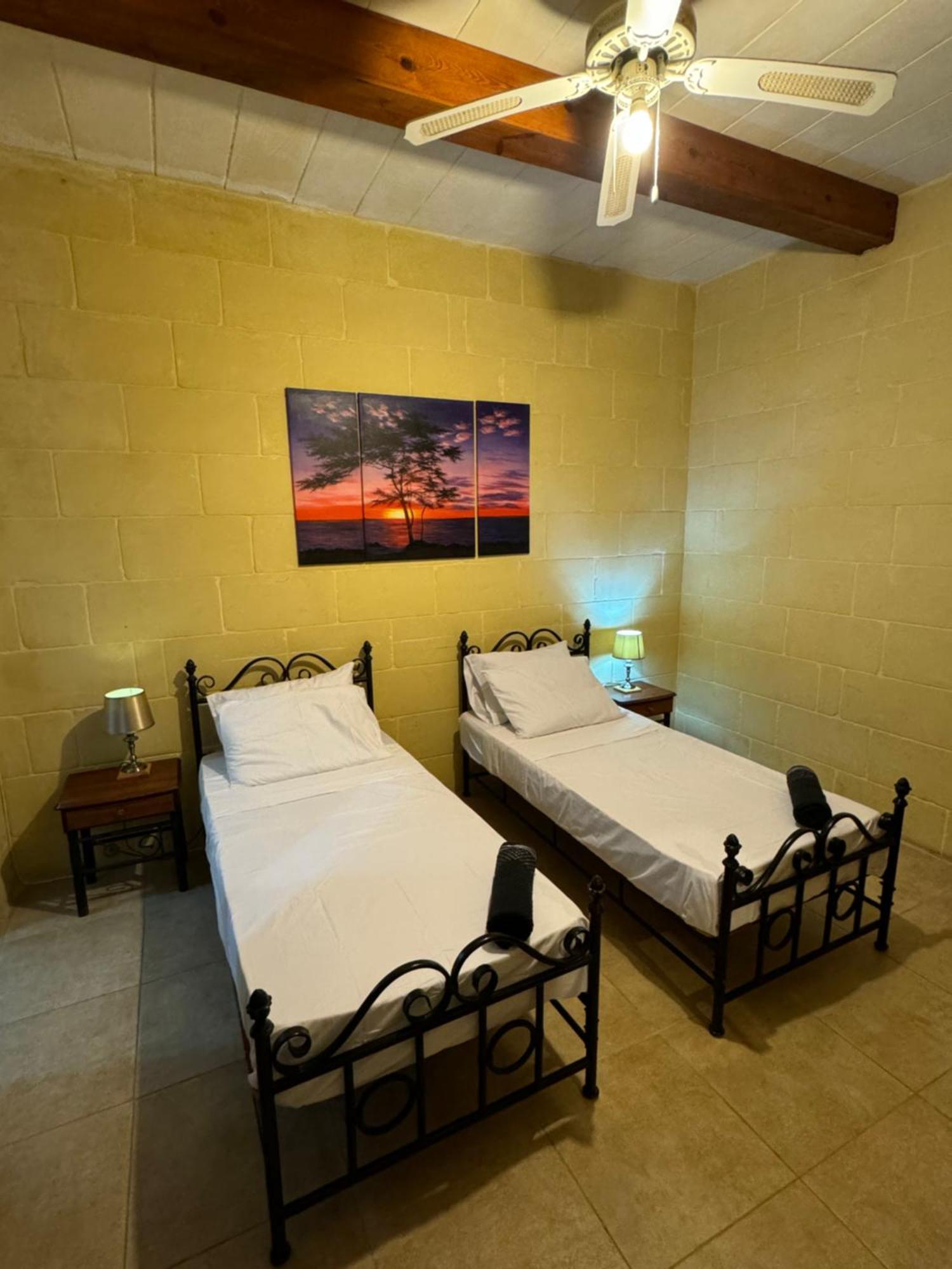 Tal-Bir Farmhouse Hotell Nadur Eksteriør bilde